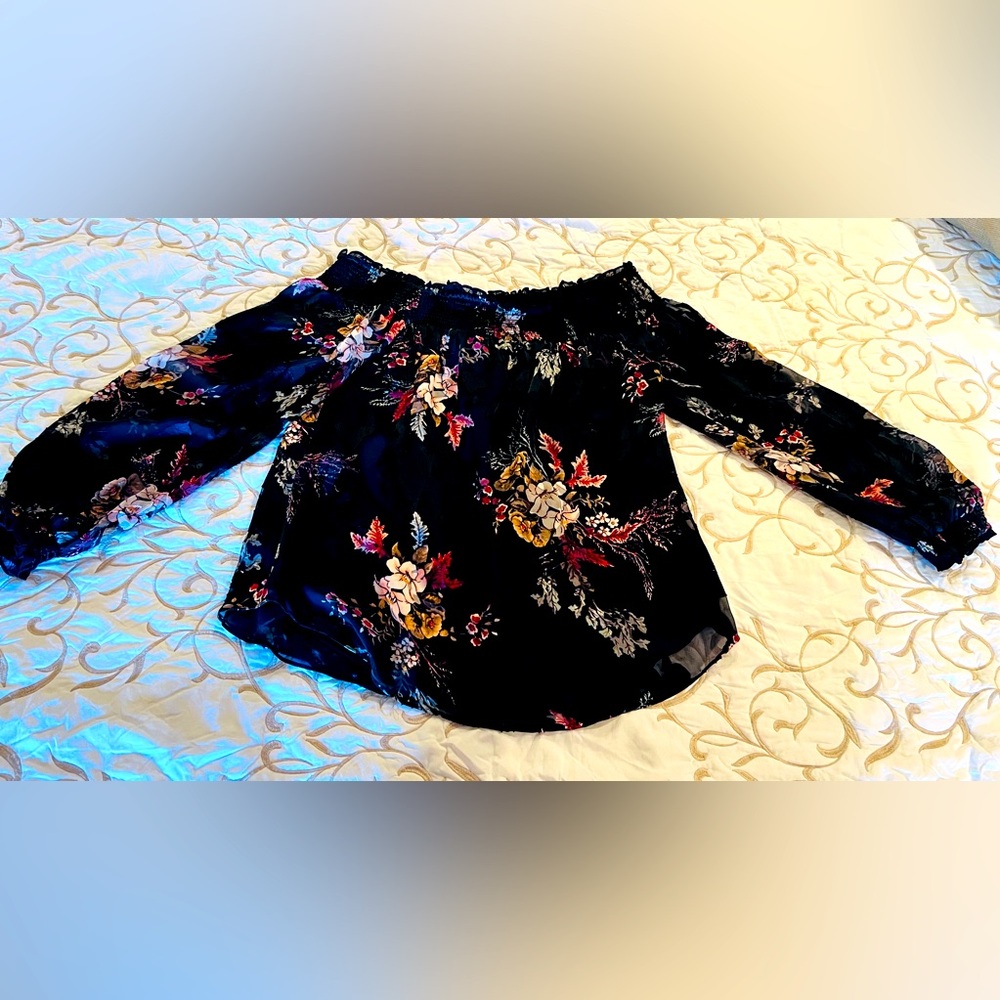 White House Black Market Off Shoulder Blouse